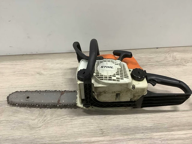 Stihl 017 kettingzaag - afbeelding 6 van  6