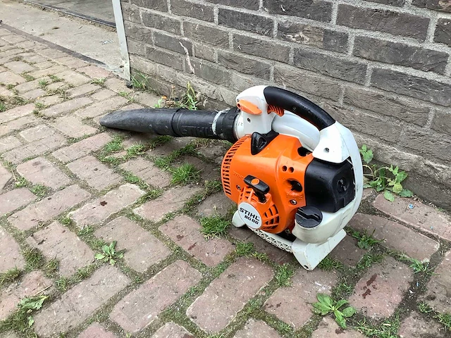 Stihl bg86 bladblazer - afbeelding 1 van  2