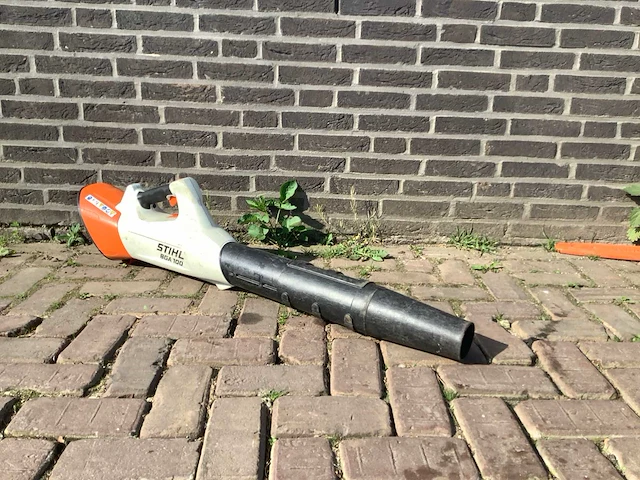 Stihl bga100 bladblazer - afbeelding 1 van  3