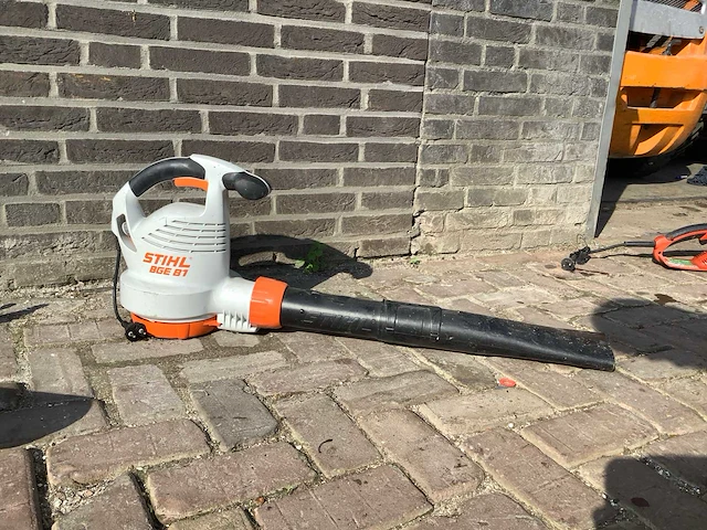 Stihl bge81 bladblazer - afbeelding 2 van  3