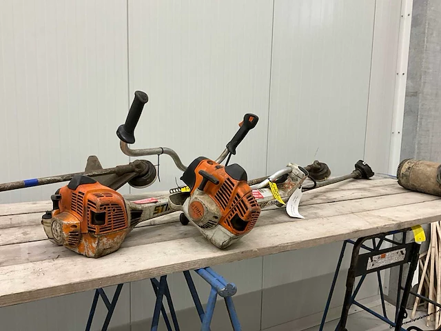 Stihl bosmaaier (2x) - afbeelding 1 van  7