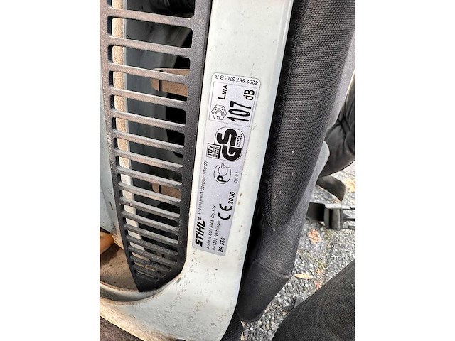 Stihl br550 - bladblazer - afbeelding 5 van  5