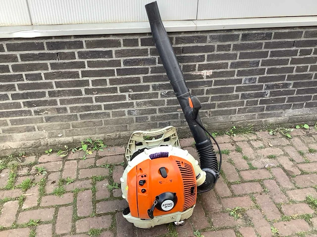 Stihl br600 bladblazer - afbeelding 2 van  3