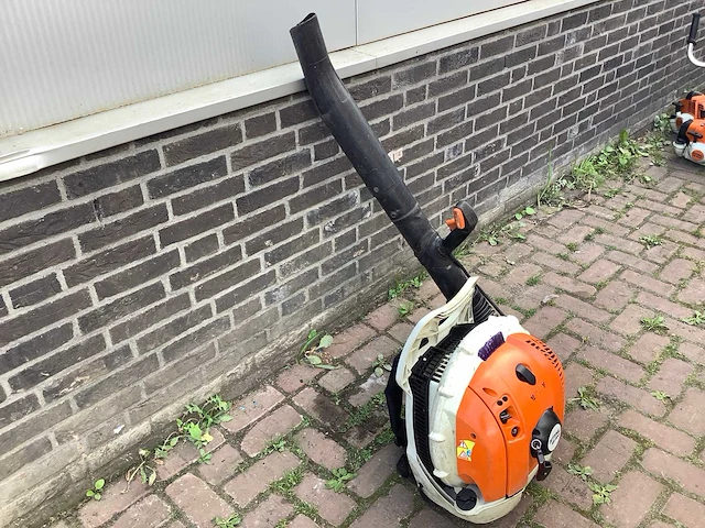 Stihl br600 bladblazer - afbeelding 3 van  3