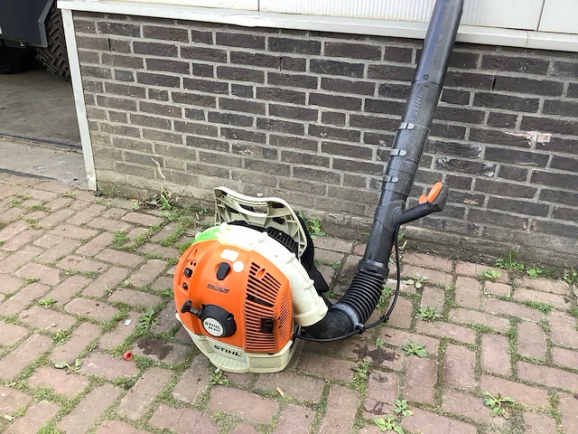Stihl br600 bladblazer - afbeelding 1 van  3