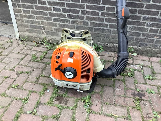 Stihl br600 bladblazer - afbeelding 2 van  3