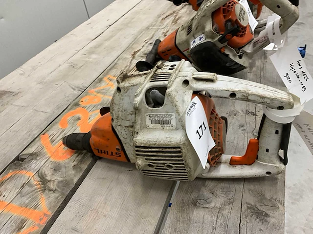 Stihl bt 45 benzine boormachine - afbeelding 1 van  5