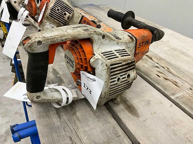Stihl bt 45 benzine boormachine - afbeelding 4 van  5