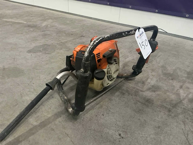 Stihl bt120c grondboor - afbeelding 1 van  4