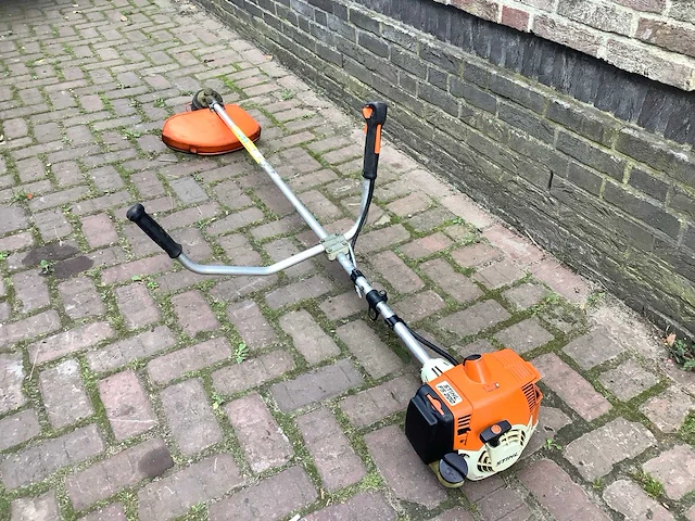 Stihl fs200 bosmaaier - afbeelding 2 van  4