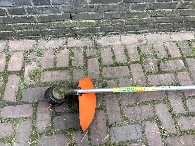 Stihl fs200 bosmaaier - afbeelding 3 van  4