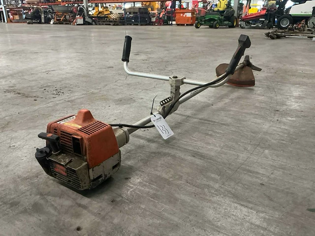 Stihl fs220 bosmaaier - afbeelding 4 van  4