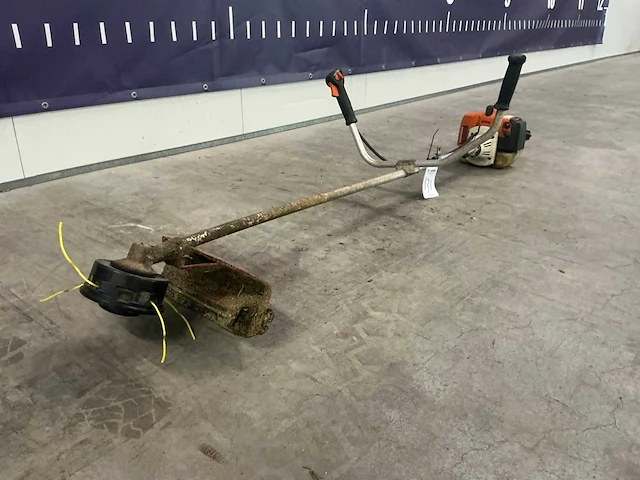 Stihl fs250 bosmaaier - afbeelding 2 van  4