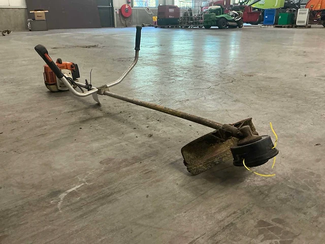 Stihl fs250 bosmaaier - afbeelding 3 van  4