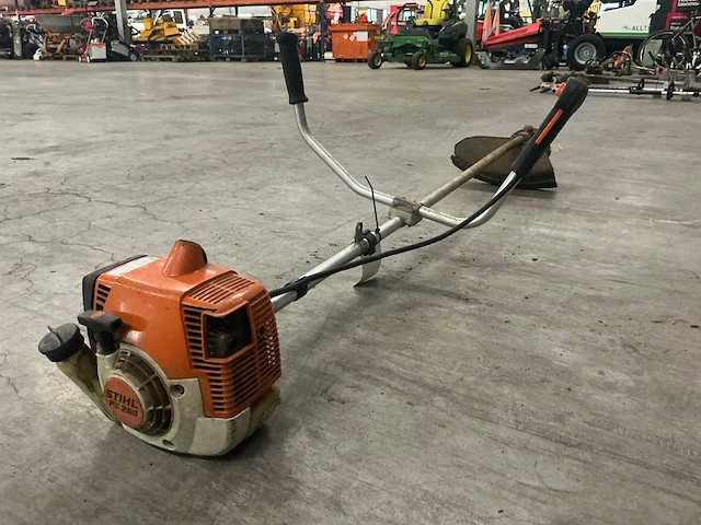 Stihl fs250 bosmaaier - afbeelding 4 van  4