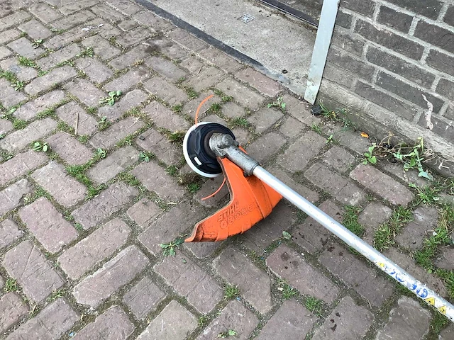 Stihl fs260 bosmaaier - afbeelding 3 van  4