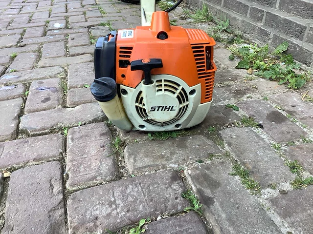 Stihl fs300 bosmaaier - afbeelding 3 van  5