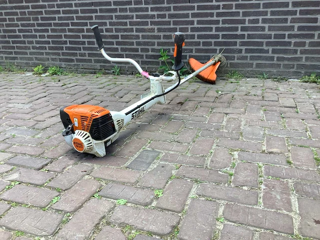 Stihl fs311 bosmaaier - afbeelding 1 van  4