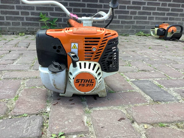 Stihl fs311 bosmaaier - afbeelding 3 van  4
