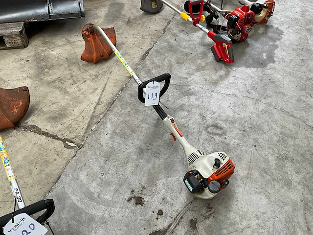 Stihl fs38 bosmaaier - afbeelding 2 van  5
