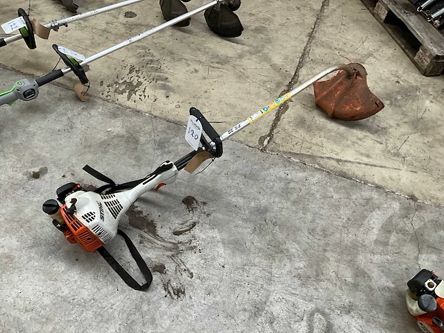 Stihl fs38 bosmaaier - afbeelding 1 van  7