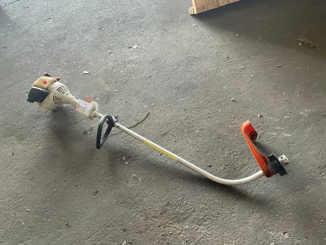 Stihl fs45 bosmaaier - afbeelding 1 van  4