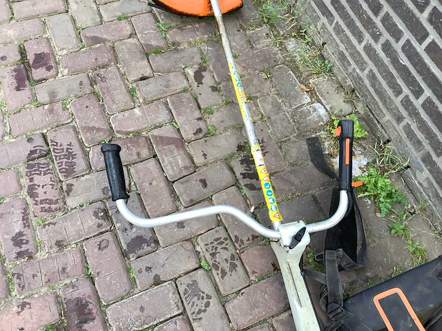 Stihl fs450 bosmaaier - afbeelding 3 van  4