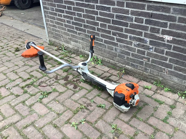Stihl fs460 bosmaaier - afbeelding 2 van  3