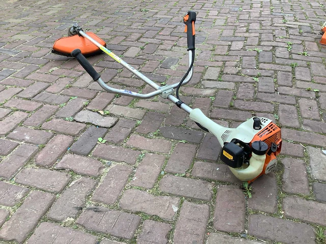 Stihl fs55 bosmaaier - afbeelding 2 van  3
