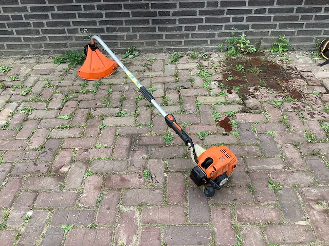 Stihl fs75 bosmaaier - afbeelding 2 van  4