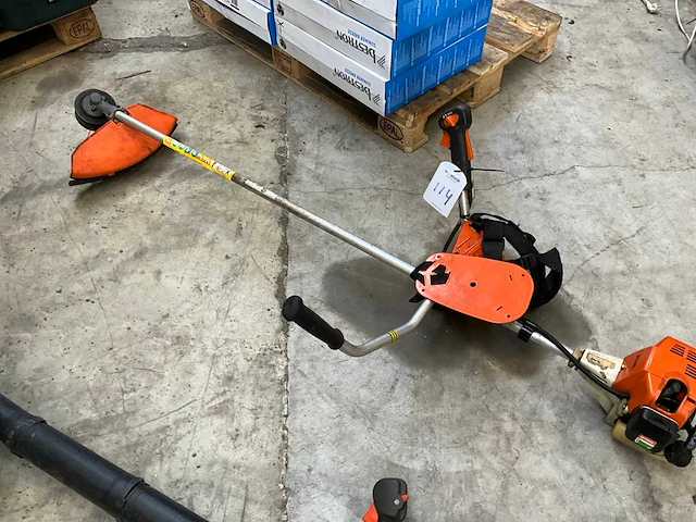 Stihl fs80 bosmaaier - afbeelding 2 van  6