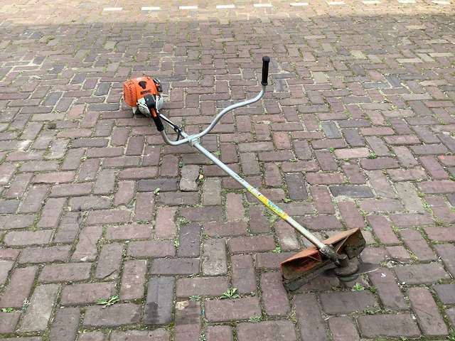 Stihl fs87 bosmaaier - afbeelding 1 van  4