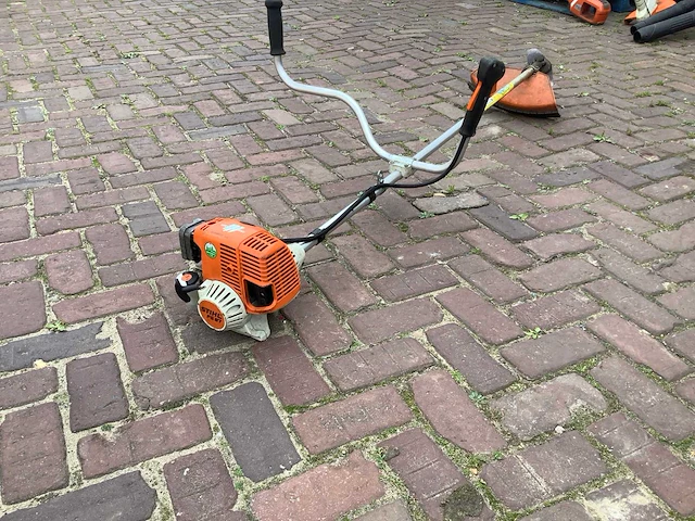 Stihl fs87 bosmaaier - afbeelding 3 van  4