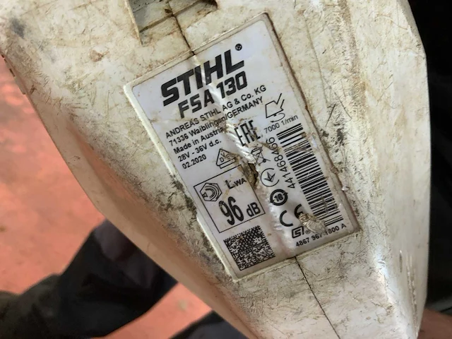 Stihl fsa130 en ar3000 accu bosmaaier - afbeelding 6 van  9