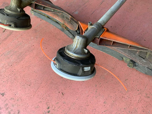 Stihl fsa130 en ar3000 accu bosmaaier - afbeelding 5 van  11
