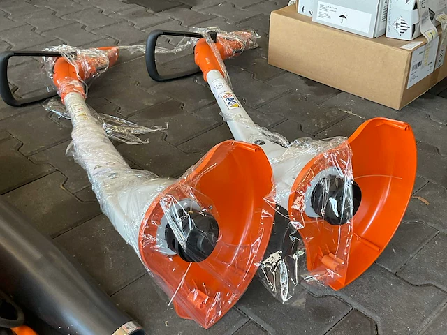 Stihl fse 31 grastrimmer (2x) - afbeelding 3 van  3
