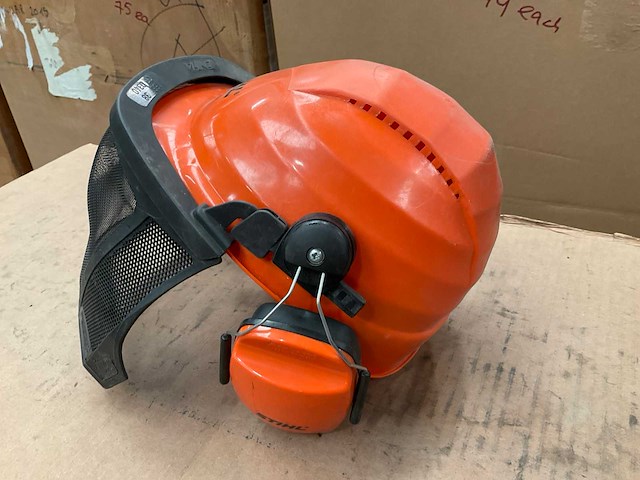 Stihl helmset met gehoorbescherming - afbeelding 2 van  3