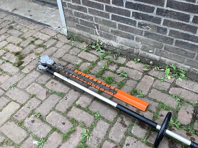 Stihl hl94 heggenschaar - afbeelding 3 van  4