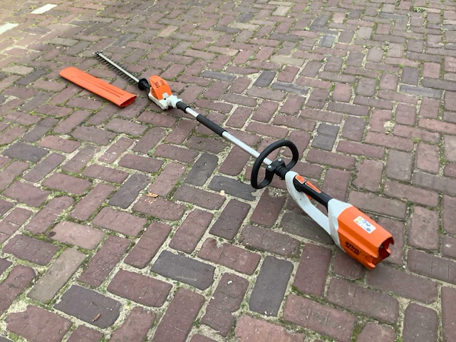 Stihl hla65 accu heggeschaar - afbeelding 1 van  4