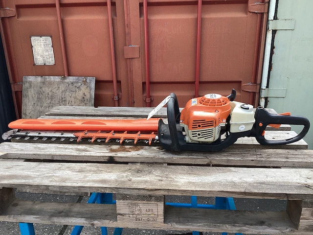 Stihl hs 82 r 60 cm heggenschaar - afbeelding 1 van  5