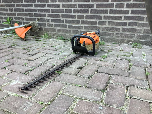 Stihl hs45 heggenschaar - afbeelding 1 van  4