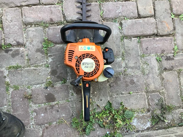 Stihl hs45 heggenschaar - afbeelding 3 van  4