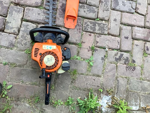 Stihl hs45 heggenschaar - afbeelding 3 van  4