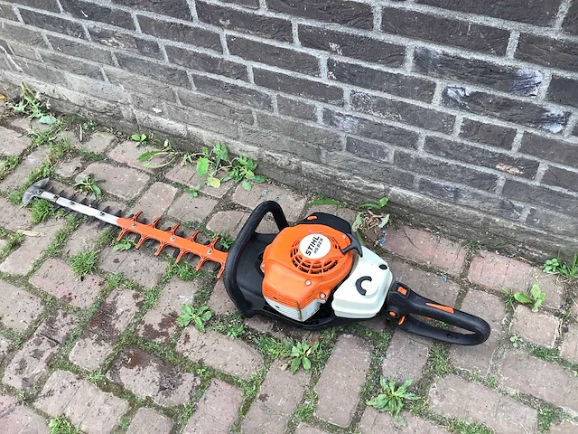 Stihl hs82r heggenschaar - afbeelding 2 van  3