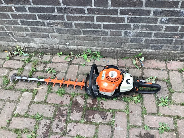 Stihl hs82r heggenschaar - afbeelding 2 van  2