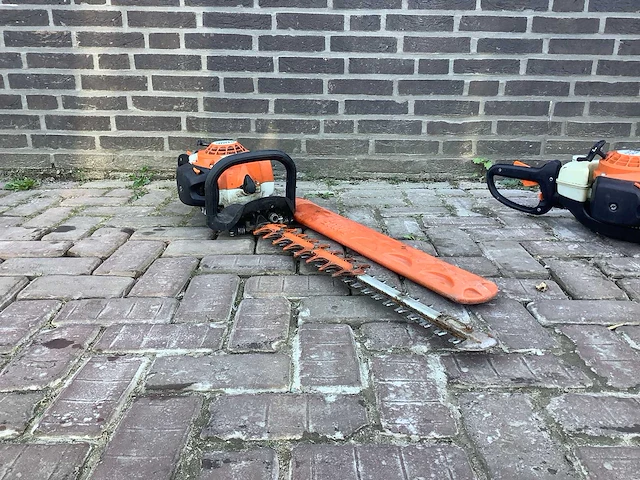 Stihl hs82t heggenschaar - afbeelding 1 van  4