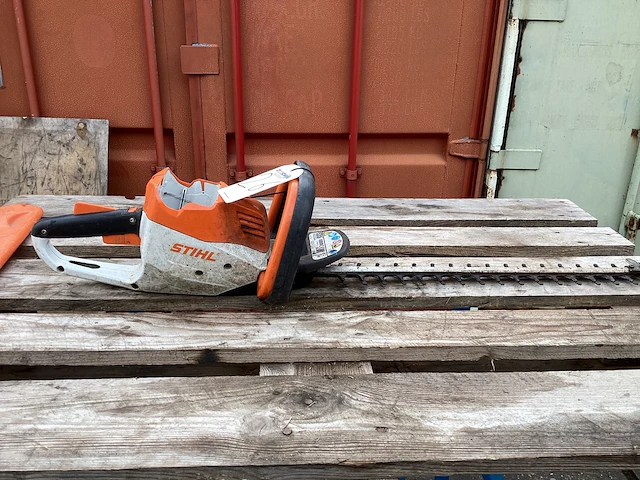 Stihl hsa 56 heggenschaar - afbeelding 3 van  5