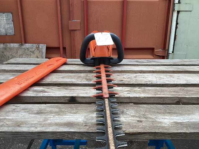 Stihl hsa 86 60 cm heggenschaar - afbeelding 2 van  5