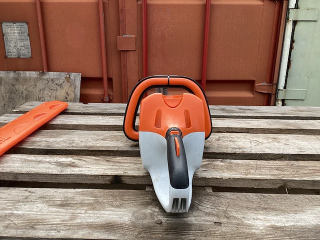 Stihl hsa 86 60 cm heggenschaar - afbeelding 4 van  5