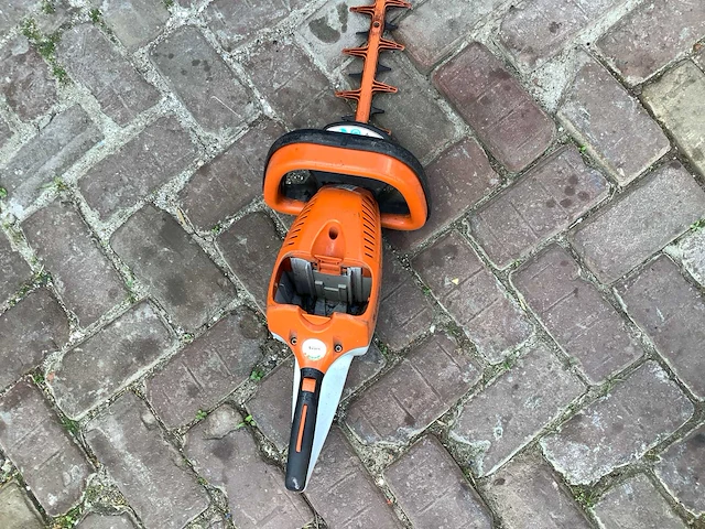 Stihl hsa86 heggenschaar - afbeelding 3 van  4